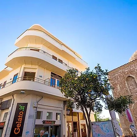 Polyxenia Aparthotel