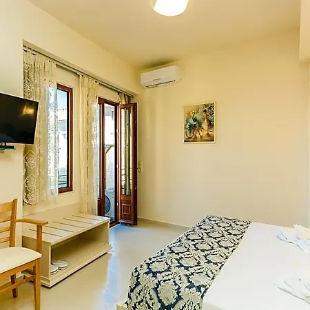 Polyxenia 4*