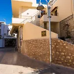 Polyxenia מלון דירות העיירה רתימנו