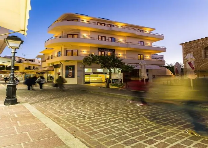 Polyxenia Aparthotel